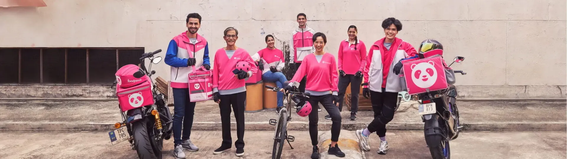 foodpanda team and riders